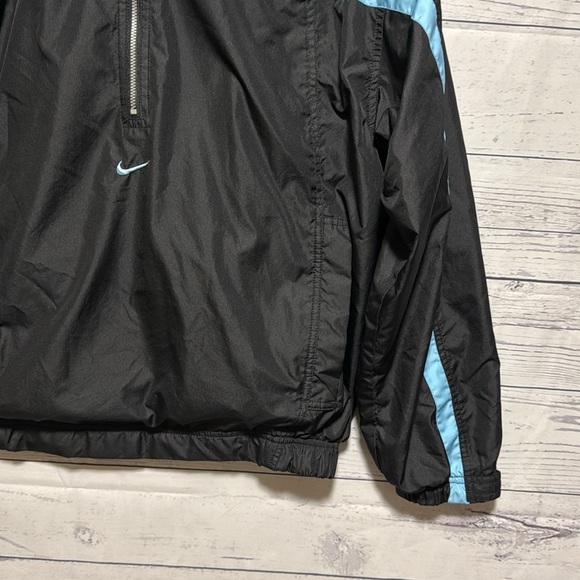 Vintage Nike Windbreaker pullover - Picture 2 of 7